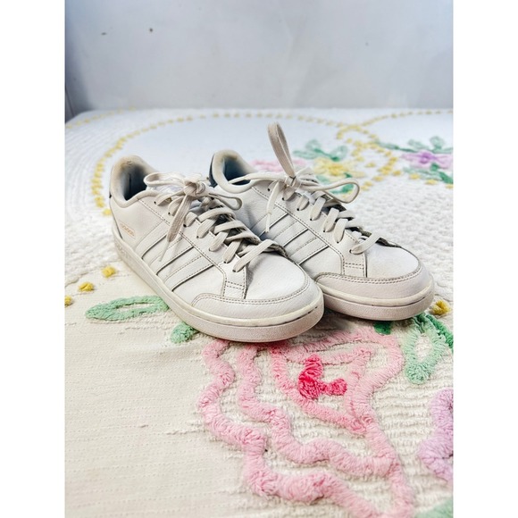Adidas Grand Court Base Sneakers White Athletic Shoes Women's Size 9 - Picture 1 of 9
